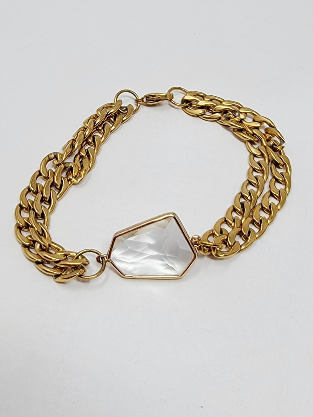 #31 Gold Tone Double Curb Chain Bracelet With Faceted Acrylic Stone